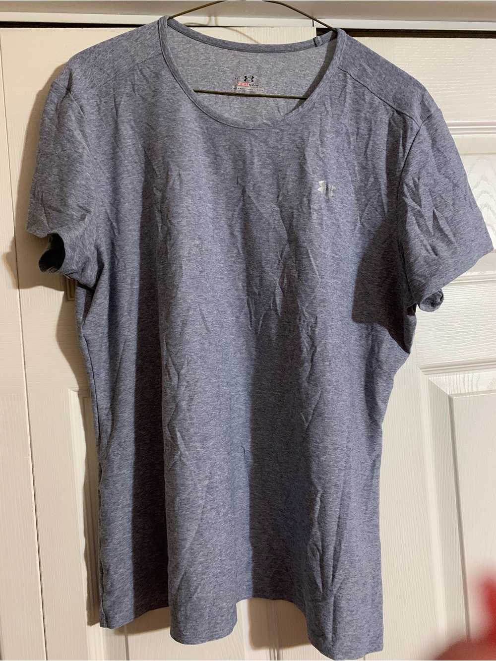 Women’s size XL Under  Armour Heather Grey crew neck heat gear Short Sleeve Tee